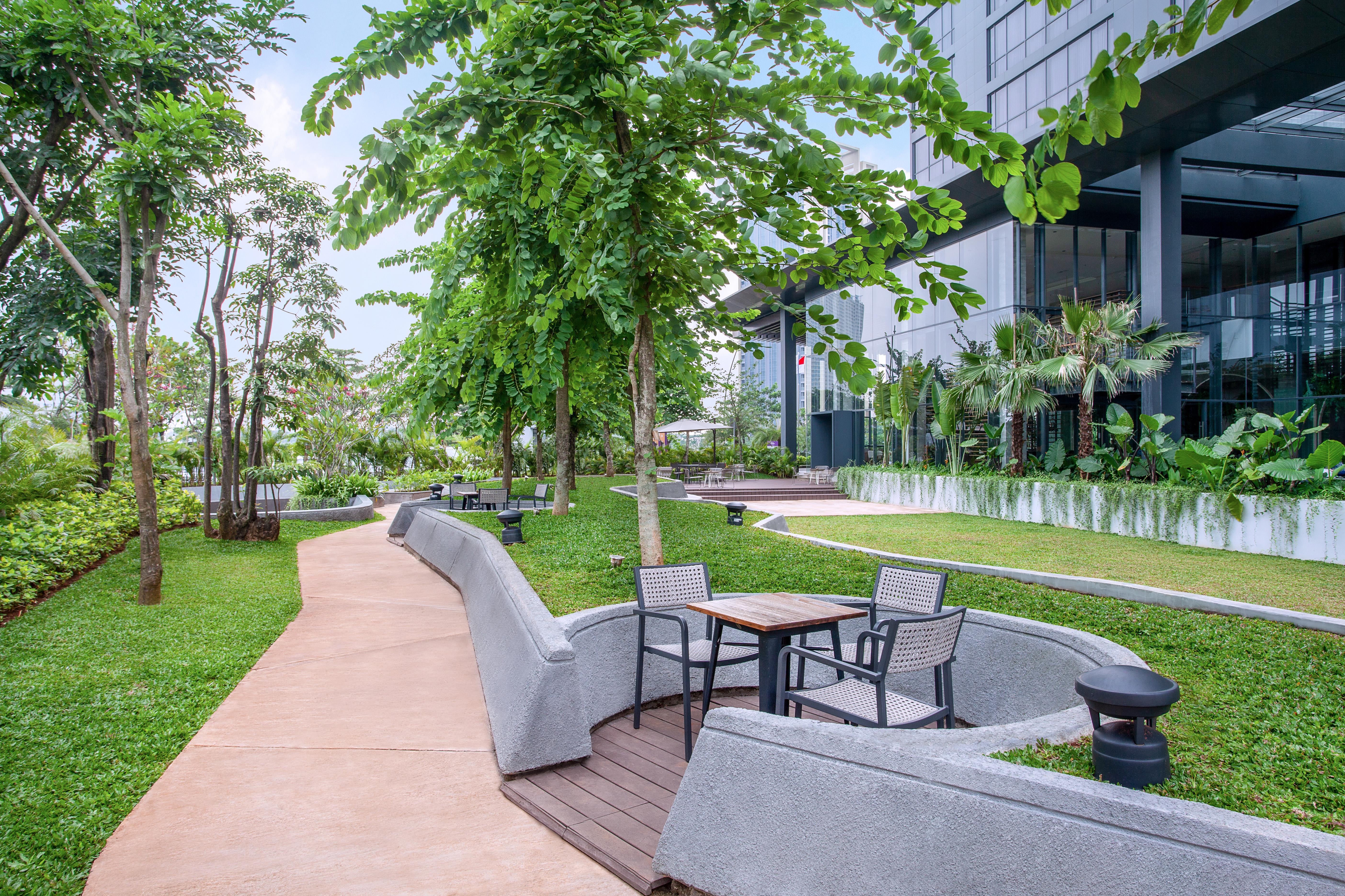 Mercure Tangerang BSD City Eksteriør billede